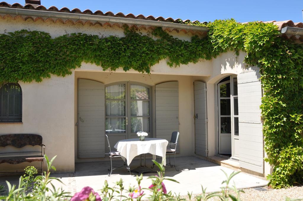 La Maison De Line Saint-Rémy-de-Provence Pokoj fotografie